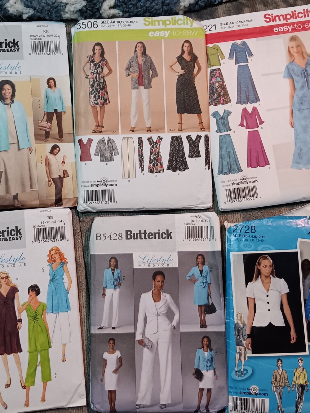 Butter Women's Light Blue Suit Jacket and Dress Pattern Artwork